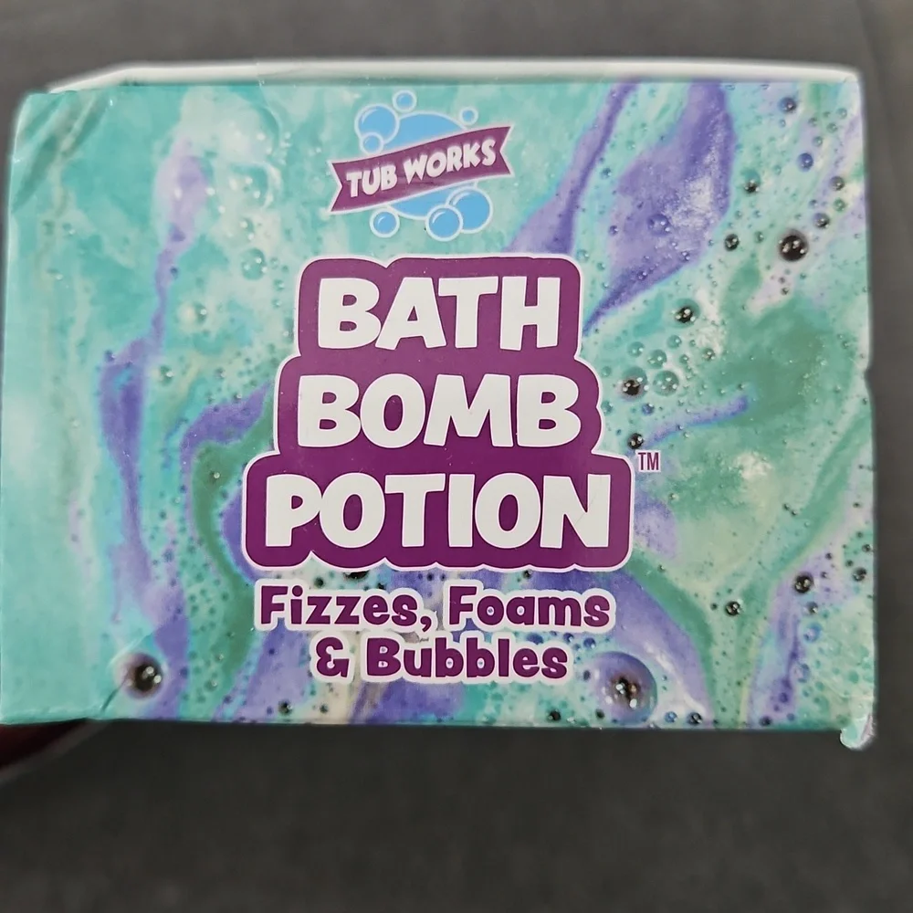 Bath Bomb Potions- Lava & Lagoon! Fizzes, Foams And Bubbles! Brand New